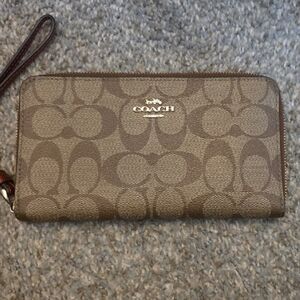 Coach Tan Signature Wallet